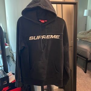 Supreme Hoodie Medium